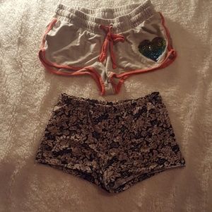 Forever 21 Shorts - Short bundle (8) Forever 21 Shorts - Short bundle (8)